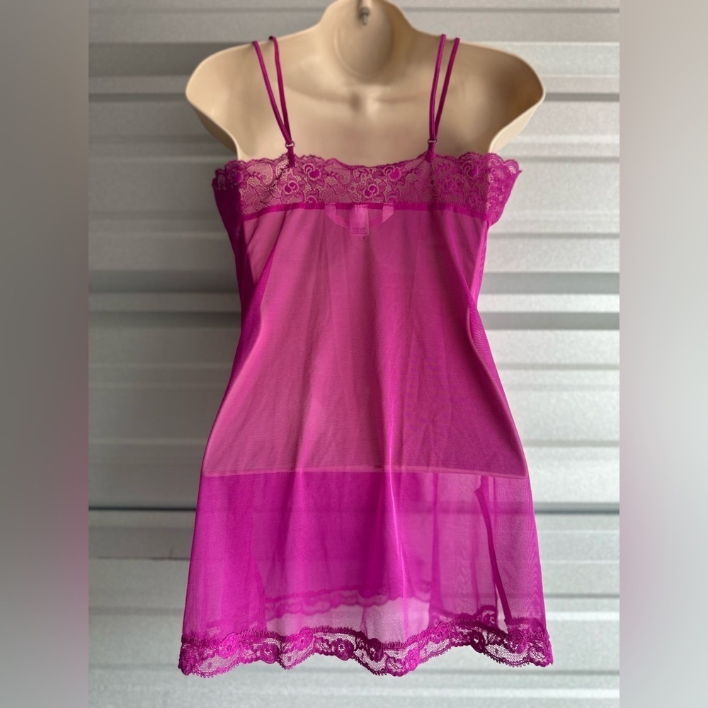 Victoria’s Secret Vintage Lace Pink Floral Lingerie Slip Top Size Medium - Picture 9 of 10